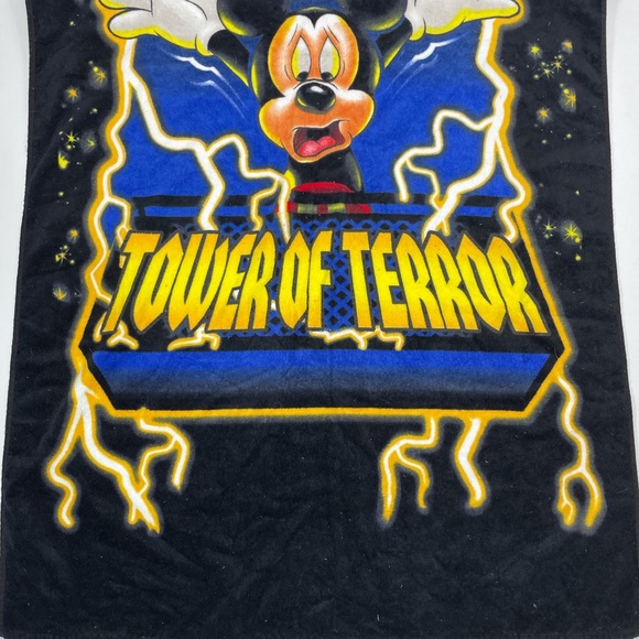 DISNEY Tower of Terror beach towel - Picture 2 of 3